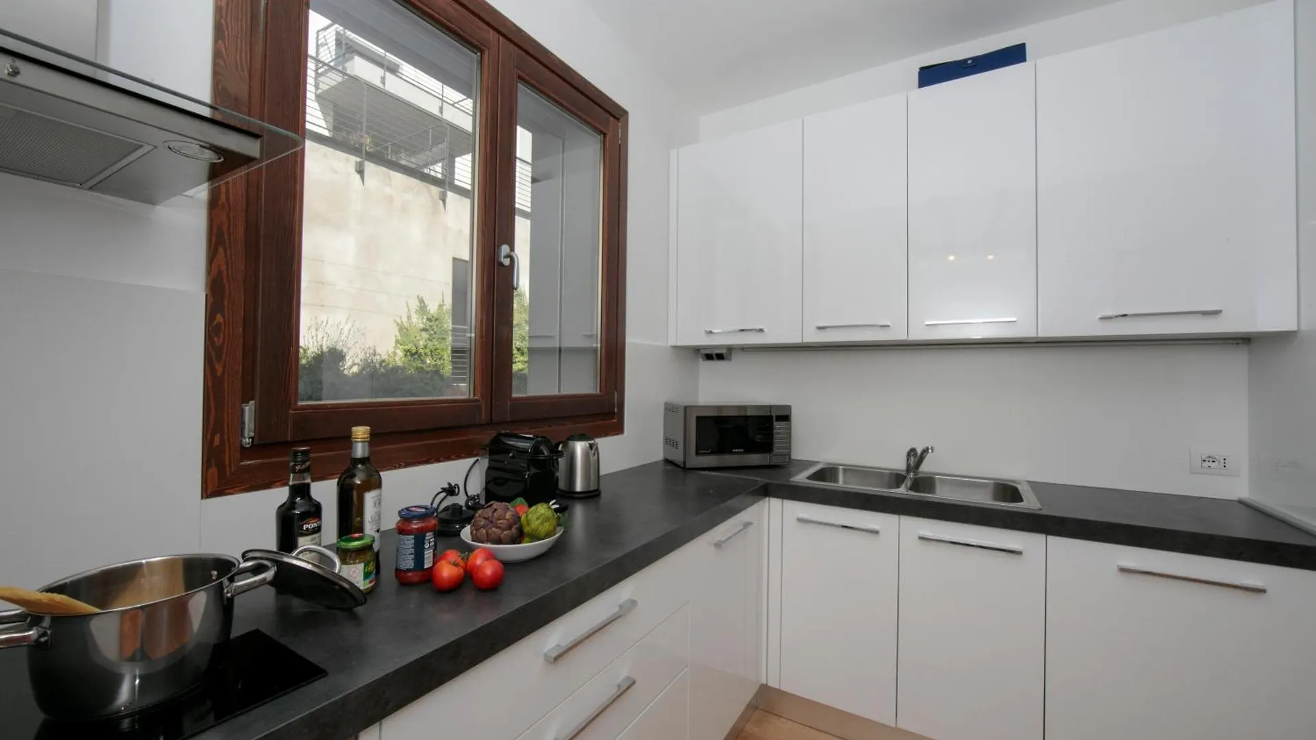 Argegno Home Apartment